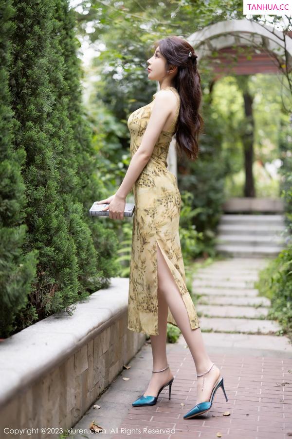 陈芝 芝芝Booty [XiuRen]高清写真图 2023.07.14 No.7083 徐莉芝Booty 长裙美腿第3张图片
